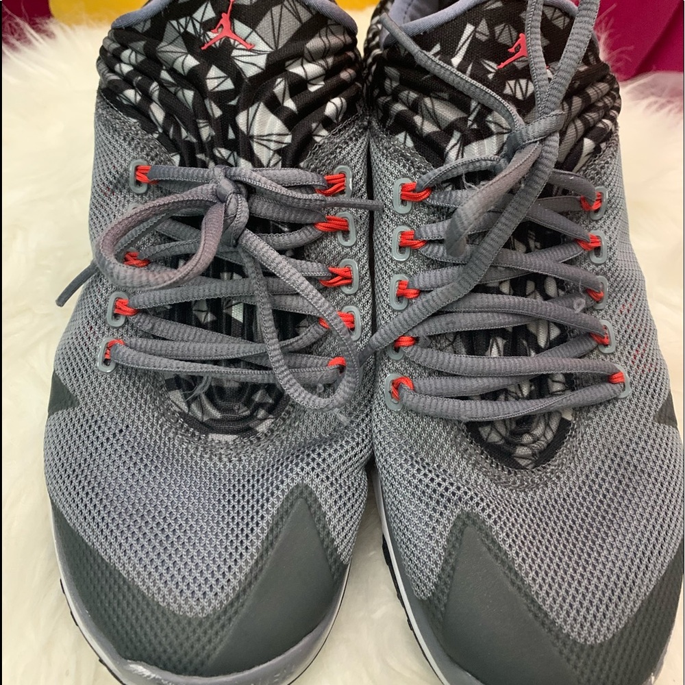 Nike men’s size 10